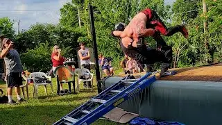 Backyard Wrestling Bare Bones Match!! Дрейк Проклятый против Мерси