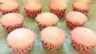 Day 3 Baking Tips: Vanilla Cupcakes| Price of cupcakes| Liner I used in cupcake| Moist Cupcakes tips