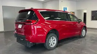 2025 Chrysler Pacifica Wheelchair Accessible Vehicle for Sale. Stock #SR570986