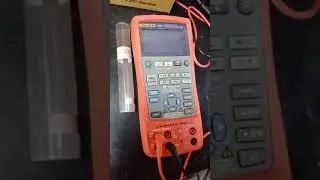 Fluke multi function process calibrator 725ex over view.
