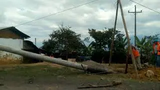 Izaje de poste a maniobras