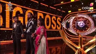 Bigg Boss season 12 Trophy 🏆 goes to Gilli ata✨✨✨