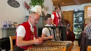 Trio Hersche spielt im Berggasthaus Nestel Ebnat-Kappel auf - im sch&ouml;nen Toggenburg