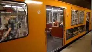 U-Bahn Berlin - U-Bahnhof Leinestra&szlig;e U8