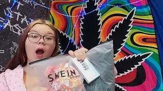 shein package!! ( I've been waiting forever)
