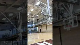 The euro scoop shot like Steph curry #basketball #trickshots #shorts #stephencurry