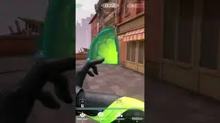 Viper outplays to Ace🤯🖐️ #valorant #shorts