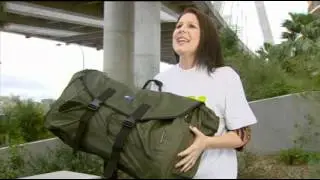 Julia Morris's message to Australia - donate to Backpack Bed for Homeless
