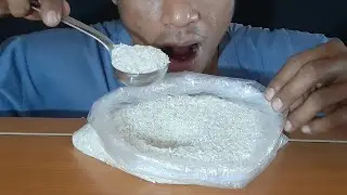 Asmr raw rice eating sounds||makan beras mentah||beras kampung||raw rice||asmr eating rice||