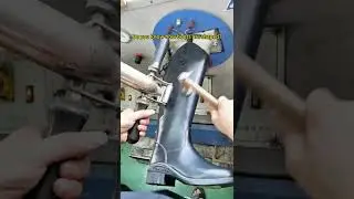 We support customization and wholesale. #boots #machine #handcraftedshoes #shoefactory #factory
