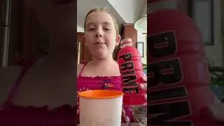 Liliana makes a kid-friendly drink!