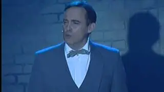 Frank Beadle as Harry Boland singing 