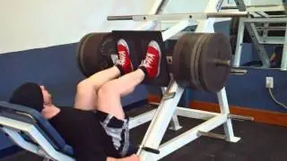 800 leg press.AVI