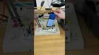 Cell phone detector circuit