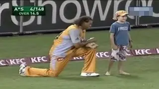 Funny ball Boys Vs Players in Cricket !!!!! Kid playing a game