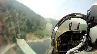 Amazing Extreme Low Flying F/A-18 Hornet