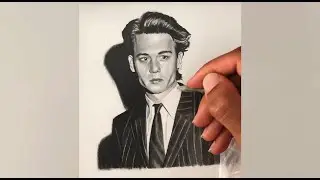 Time lapse of a realistic Johnny Depp drawing