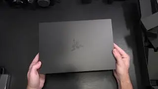 Razer Blade Stealth 13 Ice Lake Late 2019 Unboxing