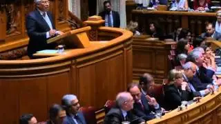 Presidente de Portugal, Aníbal Cavaco e Silva, se recusa a promulgar duas leis aprovadas pelo novo p