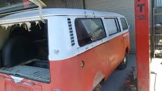 1974 VW Bay Window- Sunroof Bus