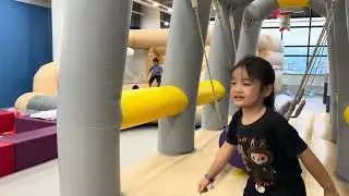 Bermain di Kidzoona #playland #playground #play #kidzoona #mainpasir #trampolin #mainbola #short