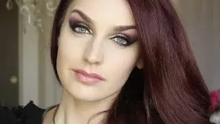 Sultry Cranberry Smokey Eyes