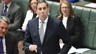 &lsquo;Unacceptable&rsquo;: Treasurer hits out at businesses refusing to accept cash transactions