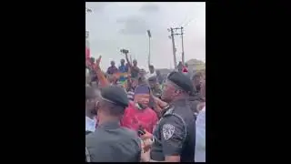 Oworo Demolitions: Protesters Lock Down 3rd Mainland Bridge in Lagos