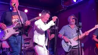 Jeff Mauro & The Jewel Bags @ Fitzgerald's | Brandy (You're a Fine Girl)