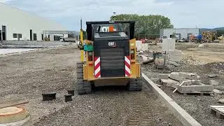 Bidelnica - pr&iacute;prava plochy pod beton&aacute;ž!Cat299D3 + Gr&eacute;der GB120