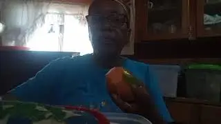 Apple and paw paw chow with hot pepper as an appetizer 🍎🍎🥭🥭🫑