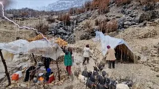 Severe Storm & Thunder ⚡🌧️ | Nomadic Girls&rsquo; Survival & Milk Rice in Zagros Mountains
