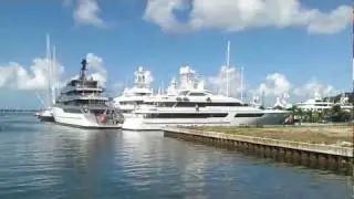 Mega Yachts in St Maarten