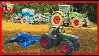 BRUDER TRAKTOR Fendt Vario and Lemken Solitair9
