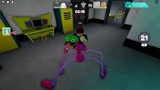 Playing Roblox Project Playtime Multiplayer with Xx :v [IM THE MONSTER MUMMY LONG LEGS?!] :v
