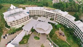 Anyer Family trip part 1| Welcome to Novus Jiva! ALMOST lost control of our car...