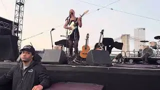 Billie Marten, &ldquo;Cartoon People&rdquo; Live
