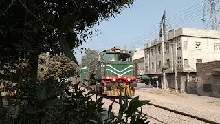 102DN Subak Raftar Railcar Departure From Gujranwala With GEU-20-4556