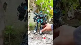 Unbelievable! Silent Robot Turns Alive & Threatens With a Weapon! 🤖💥 #ArmedRobot #EpicShorts