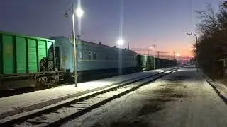 2ТЭ10МККН-0998 С хозяйственным поездом прибывает на станцию Аягөз 