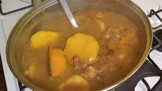How to cook the best Jamaican Red Peas soup with chicken Foot