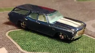 Reviewing a 2009 new casting from Hot Wheels and this one is a 1970 Chevrolet Chevelle SS 454 Wagon.