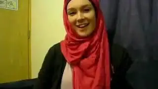 In Ukraine Ukrainian Girl Converts to Islam