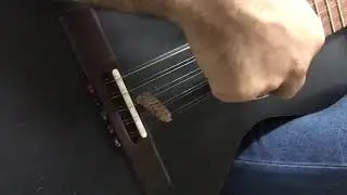 Uau olha o efeito de um chucalho de cobra na viola