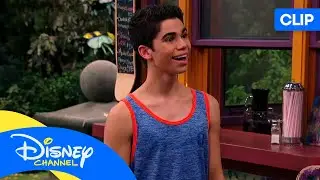 JESSIE: El punto ganador 🥳 | @disneychannelES
