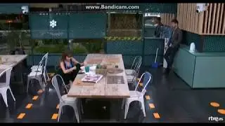 Cepeda desanimado y Aitana lo Anima