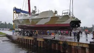 Осуществлен спуск на воду головного быстроходного патрульного катера пр. 03160 