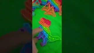 #squidgamesong #popit #stressrelief #fidget #fidgettoys #funandfidgety #oddlyviral #3danimation