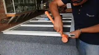 parte 2 como colocar un pivote decentrado y esparrago en puerta ligera