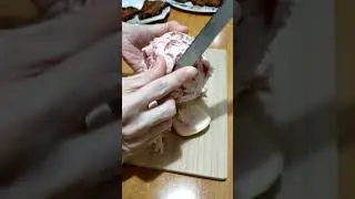 #shorts The easiest way to peel a pomelo (suha)